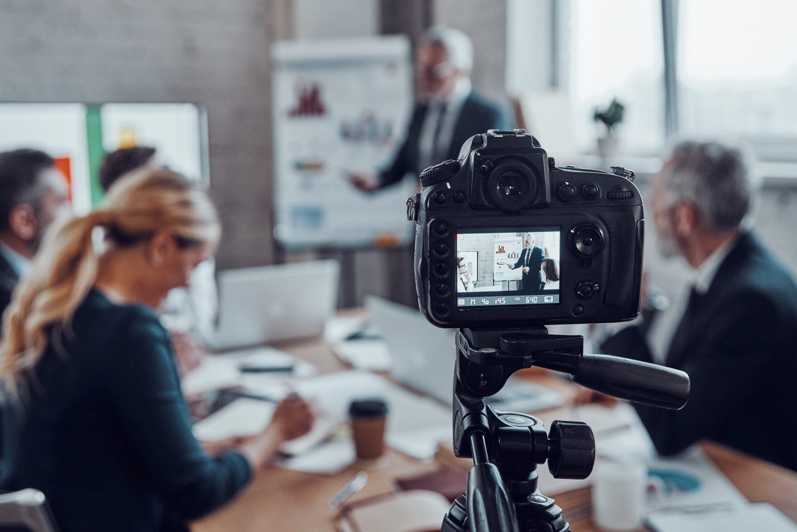 film-corporate-camera